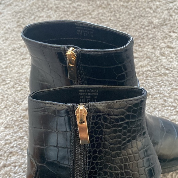 Alligator print black heels boots in great condition - Picture 5 of 5